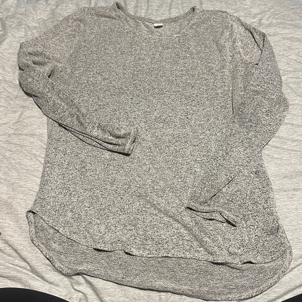 Women’s gray Old Navy top